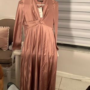 Zara beautiful silky dress size small . Brand new